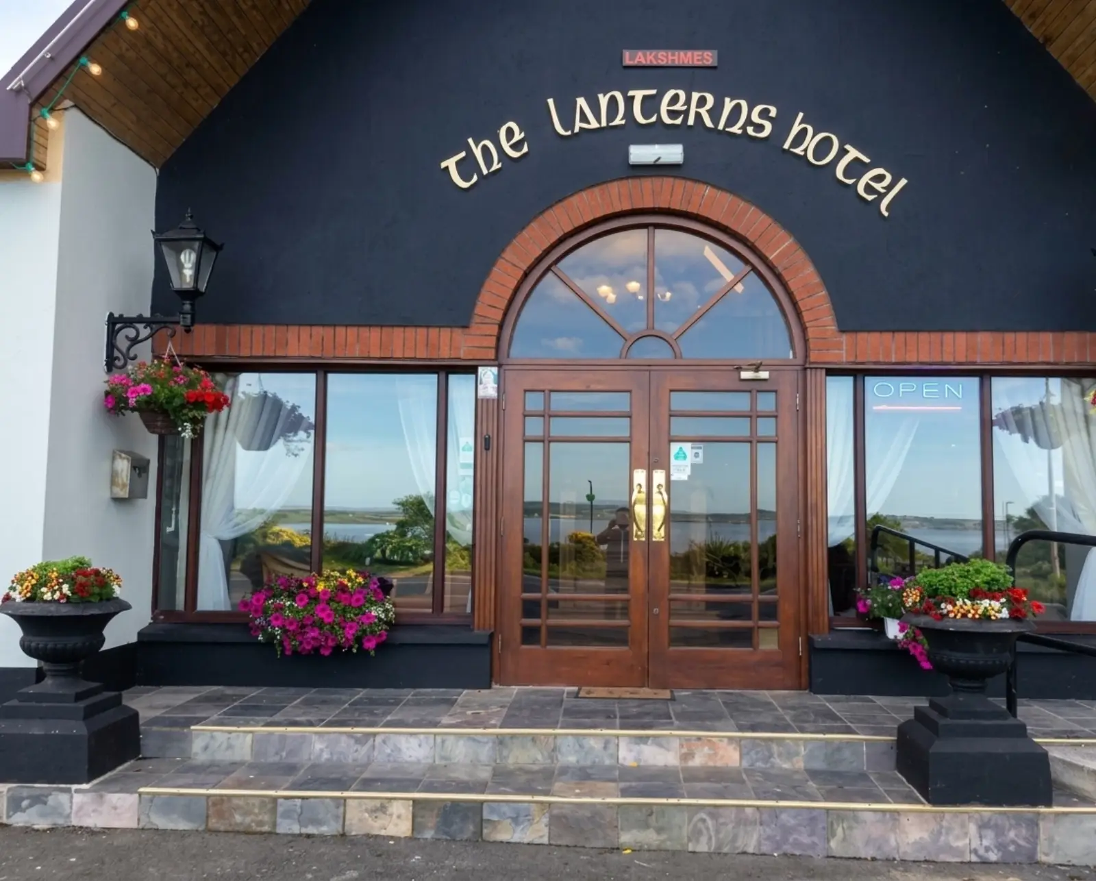 The Lanterns Hotel entrance in Tarbert, Ireland
